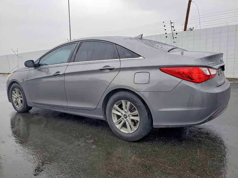 Photo 2 from auction – 2011 HYUNDAI SONATA with VIN 5NPEB4AC0BH066618