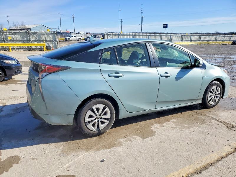 Photo 3 from auction – 2017 TOYOTA PRIUS with VIN JTDKARFUXH3046868