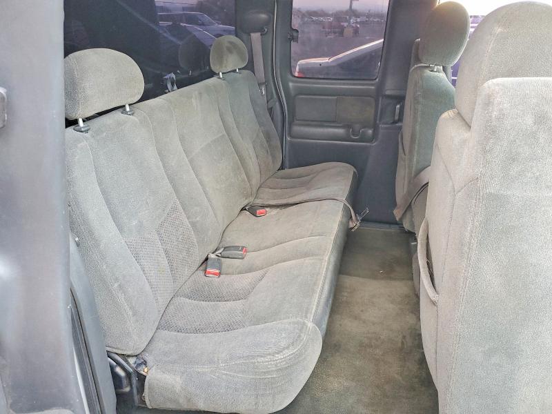 Photo 10 from auction – 2004 CHEVROLET SILVERADO with VIN 1GCEK19T94E299029