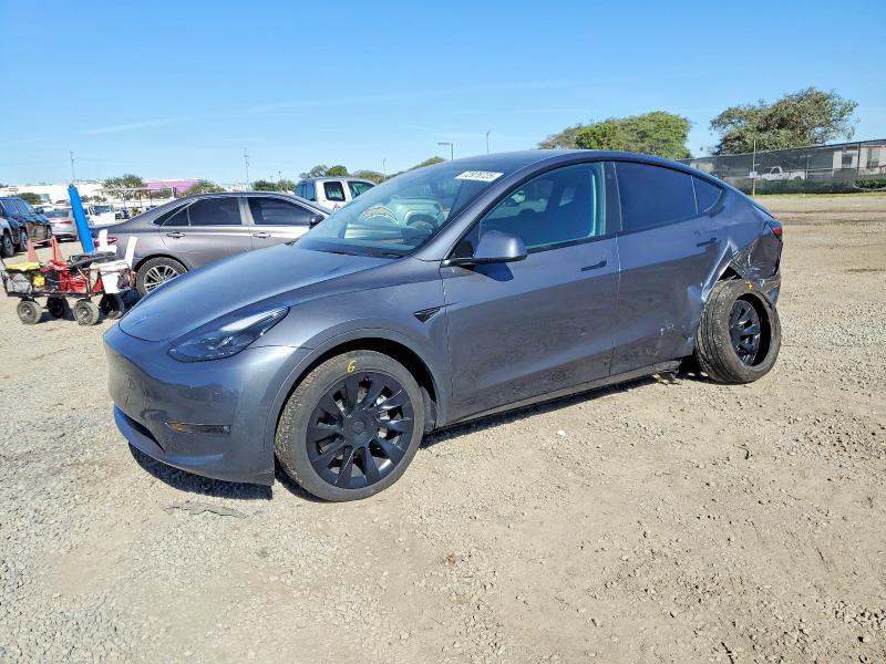 TESLA MODEL Y 2023 with VIN 7SAYGAEE3PF692701 - Photo from auction