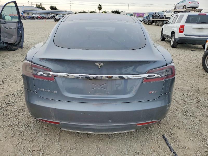 Photo 6 from auction – 2013 TESLA MODEL S with VIN 5YJSA1DP6DFP07422