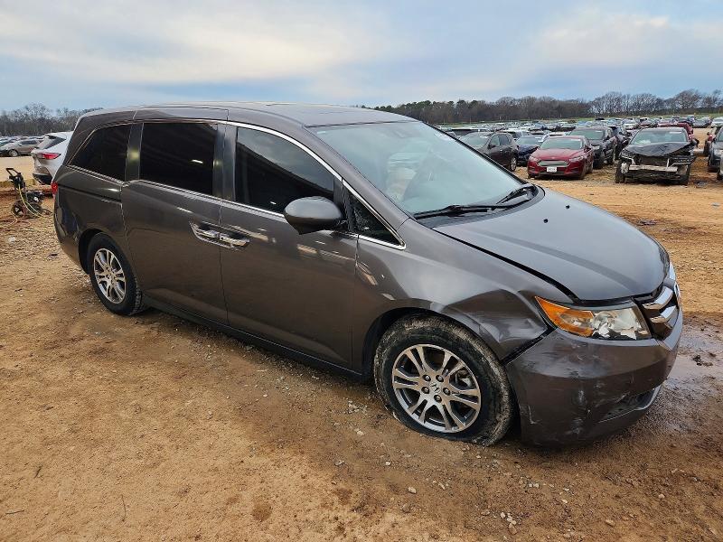Photo 4 from auction – 2016 HONDA ODYSSEY with VIN 5FNRL5H69GB041503