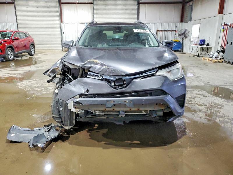 Photo 5 from auction – 2017 TOYOTA RAV4 LE with VIN JTMBFREVXHJ716376