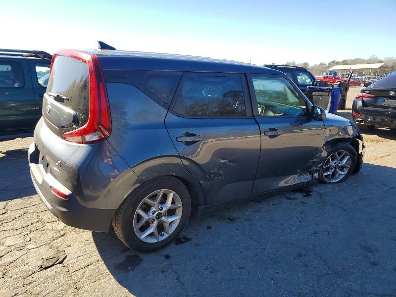 Photo 3 from auction – 2020 KIA SOUL with VIN KNDJ23AU3L7006047