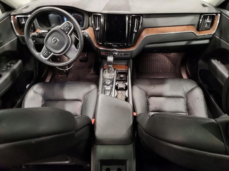 Photo 8 from auction – 2021 VOLVO XC60 with VIN YV4102RKXM1686226
