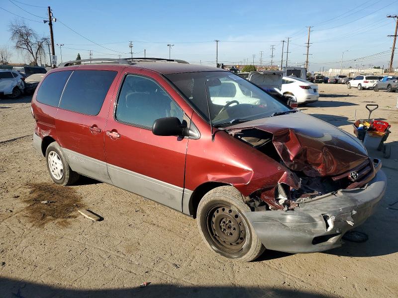 Photo 4 from auction – 2002 TOYOTA SIENNA with VIN 4T3ZF19C82U498617
