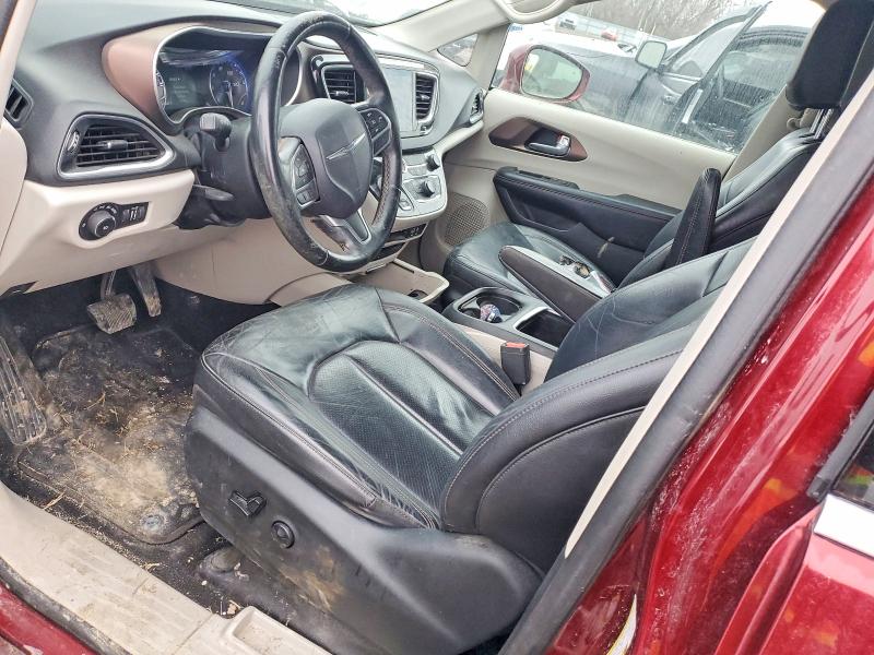 Photo 8 from auction – 2017 CHRYSLER PACIFICA T with VIN 2C4RC1EG1HR643002