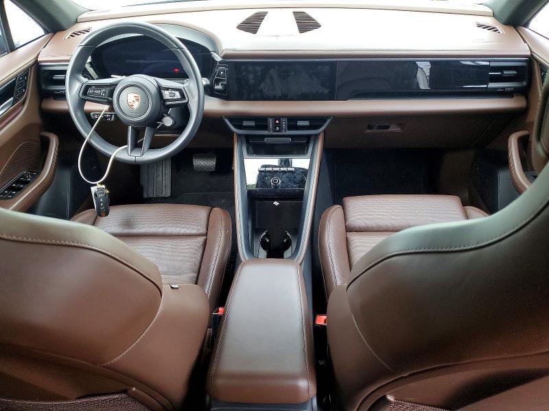 Photo 8 from auction – 2024 PORSCHE MACAN 4 with VIN WP1AA2XA5RL001891