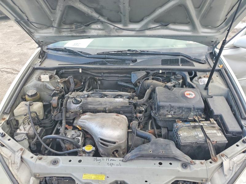 Photo 11 from auction – 2002 TOYOTA CAMRY with VIN 4T1BE32K92U601246