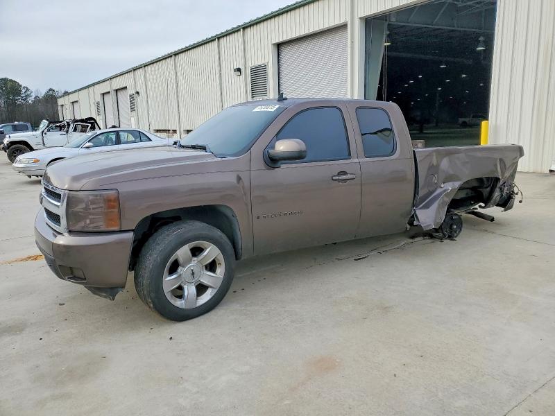 CHEVROLET SILVERADO 2007 with VIN 1GCEC19J97Z570146 - Photo from auction