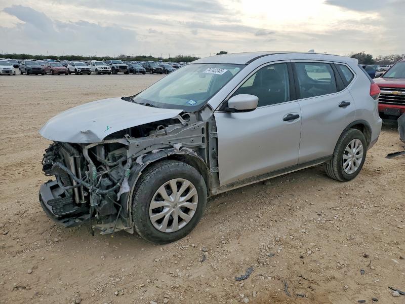 NISSAN ROGUE S 2017 с VIN KNMAT2MT4HP519521 - Фото с аукциона