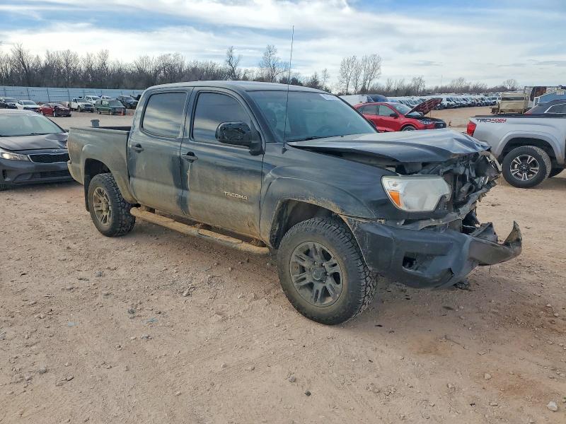 Photo 4 from auction – 2015 TOYOTA TACOMA DOU with VIN 5TFLU4EN9FX130811