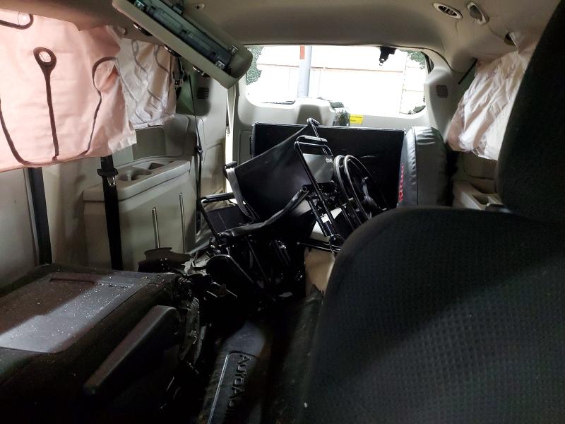 Photo 10 from auction – 2012 DODGE GRAND CARAVAN with VIN 2C4RDGCG4CR295224