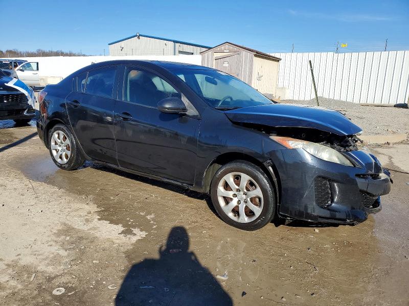 Photo 4 from auction – 2012 MAZDA 3 with VIN JM1BL1UF7C1646350