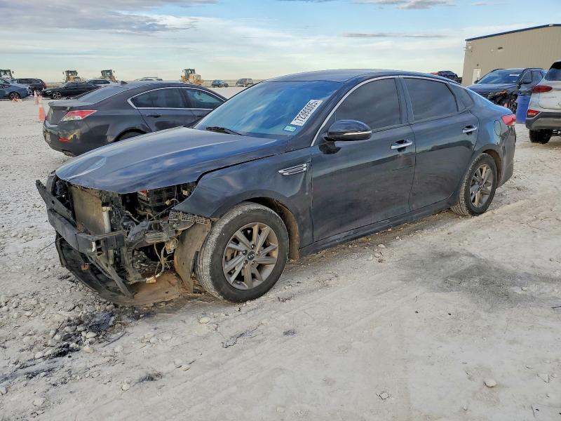 KIA OPTIMA 2019 with VIN 5XXGT4L3XKG318664 - Photo from auction