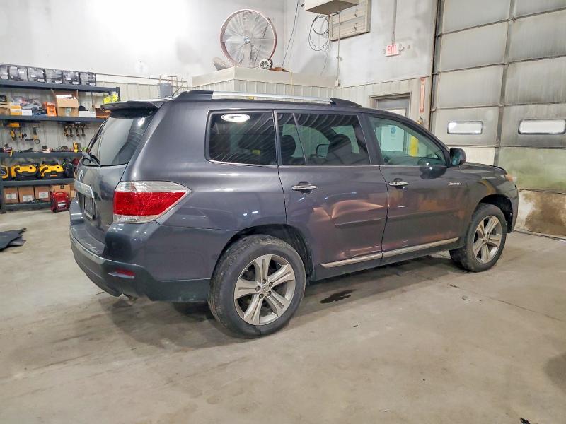 Photo 3 from auction – 2013 TOYOTA HIGHLANDER with VIN 5TDDK3EH3DS275697