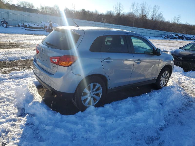 Photo 3 from auction – 2015 MITSUBISHI OUTLANDER with VIN 4A4AP3AW5FE048733