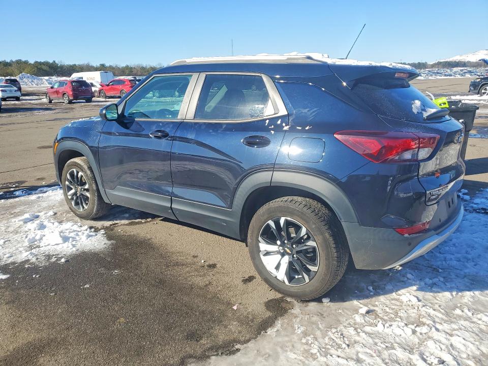 Photo 2 from auction – 2021 CHEVROLET TRAILBLAZE with VIN KL79MRSL4MB069028