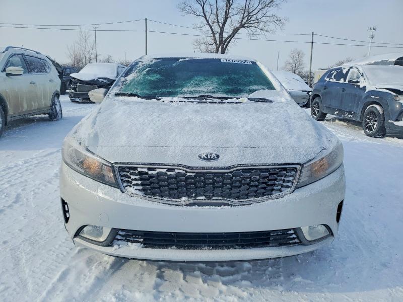 Photo 5 from auction – 2017 KIA FORTE LX with VIN KNAFK5A8XH5713070