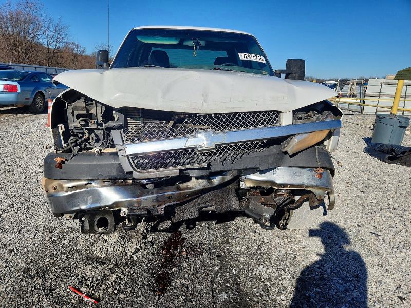 Photo 5 from auction – 2004 CHEVROLET SILVERADO with VIN 1GCHK23244F229807