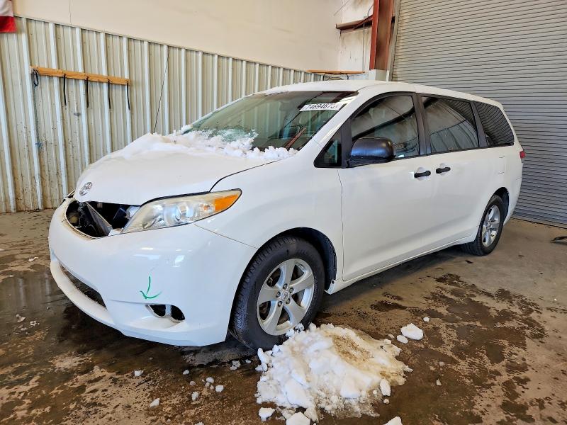 TOYOTA SIENNA 2011 with VIN 5TDKA3DC6BS009135 - Photo from auction