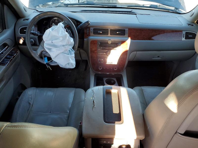 Photo 8 from auction – 2011 CHEVROLET TAHOE K150 with VIN 1GNSKBE02BR335693