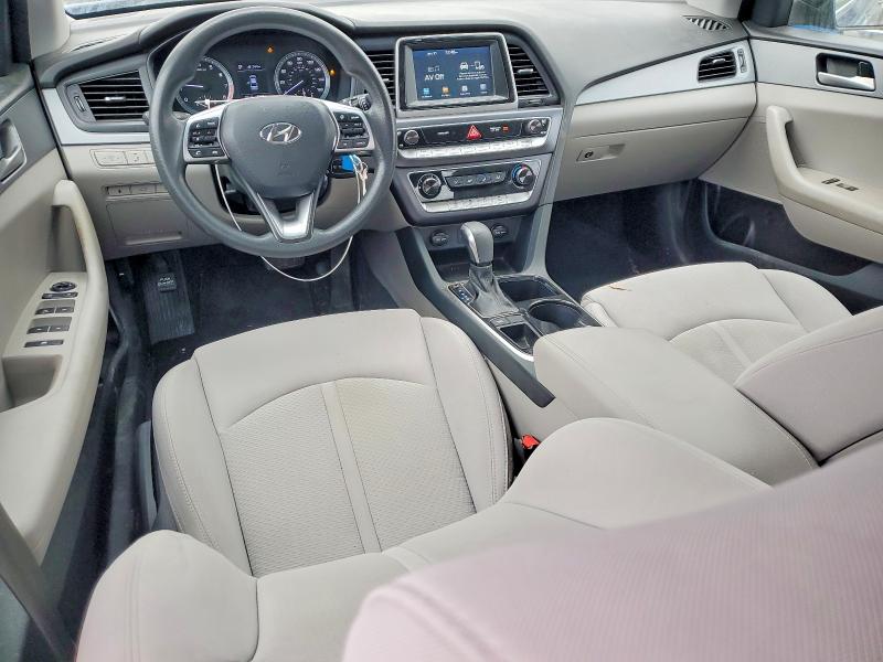 Photo 8 from auction – 2018 HYUNDAI SONATA with VIN 5NPE24AF3JH622851