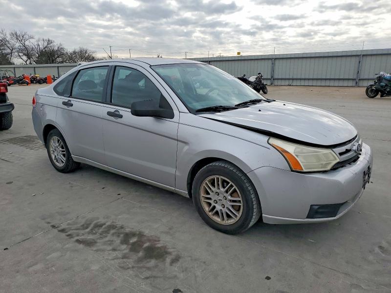 Photo 4 from auction – 2010 FORD FOCUS SE with VIN 1FAHP3FNXAW270781