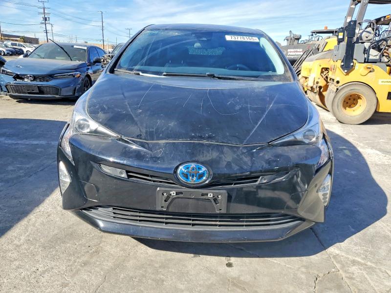 Photo 5 from auction – 2018 TOYOTA PRIUS with VIN JTDKARFU3J3550300