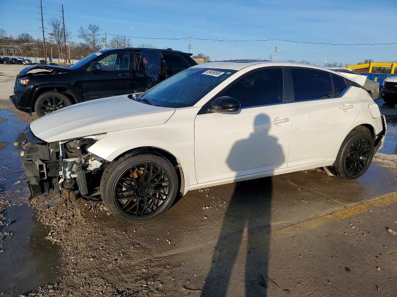 NISSAN ALTIMA SR 2020 with VIN 1N4BL4CW6LC236006 - Photo from auction