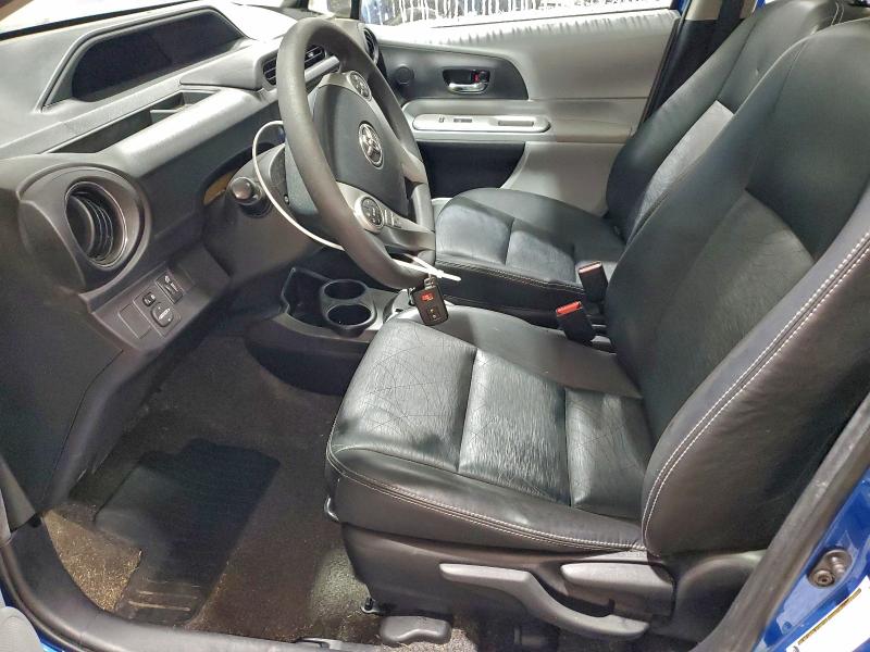 Photo 7 from auction – 2012 TOYOTA PRIUS C with VIN JTDKDTB39C1026102