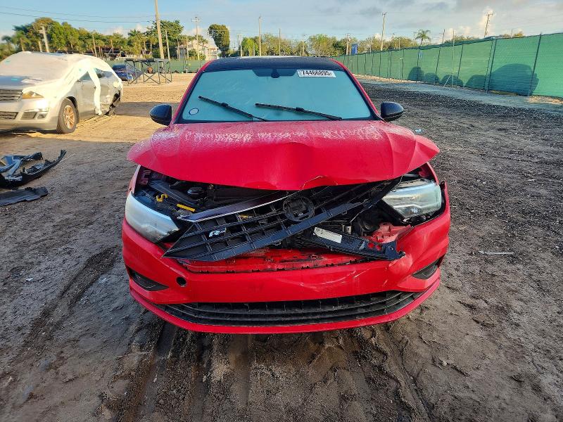 Photo 5 from auction – 2019 VOLKSWAGEN JETTA with VIN 3VWCB7BU9KM168538