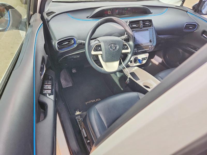 Photo 8 from auction – 2016 TOYOTA PRIUS with VIN JTDKARFU1G3514498