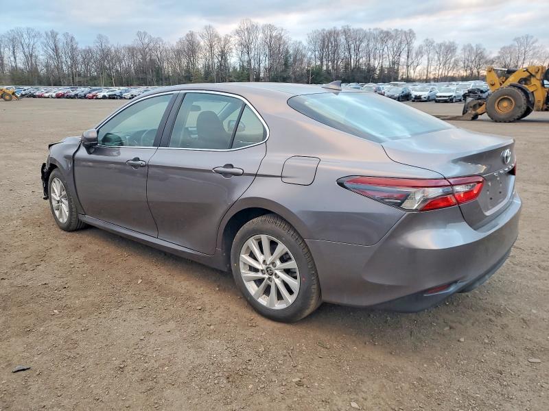 Photo 2 from auction – 2021 TOYOTA CAMRY LE with VIN 4T1C11AK2MU448797