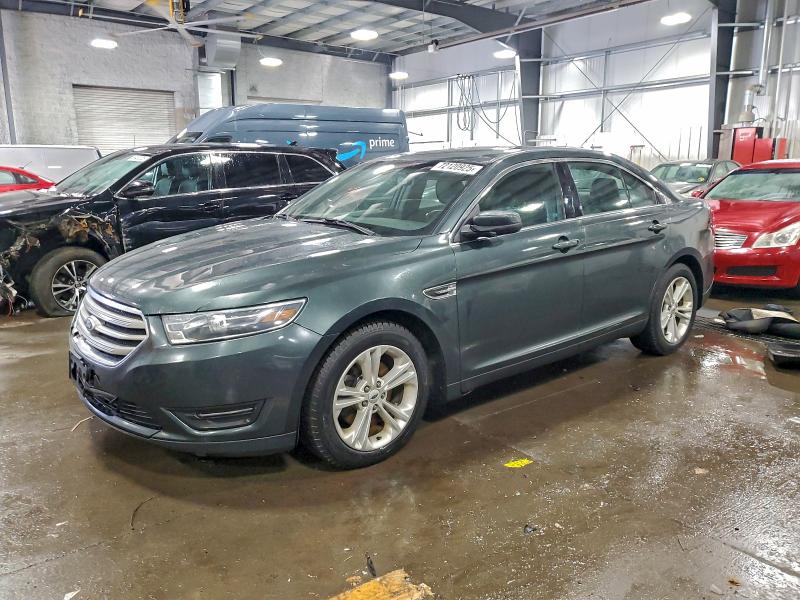 FORD TAURUS SEL 2016 with VIN 1FAHP2E84GG113840 - Photo from auction