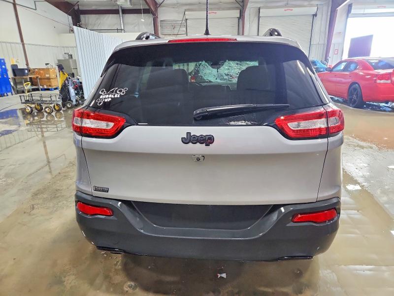 Photo 6 from auction – 2018 JEEP CHEROKEE L with VIN 1C4PJLCB5JD540528