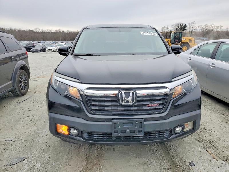 Photo 5 from auction – 2018 HONDA RIDGELINE with VIN 5FPYK3F15JB016266