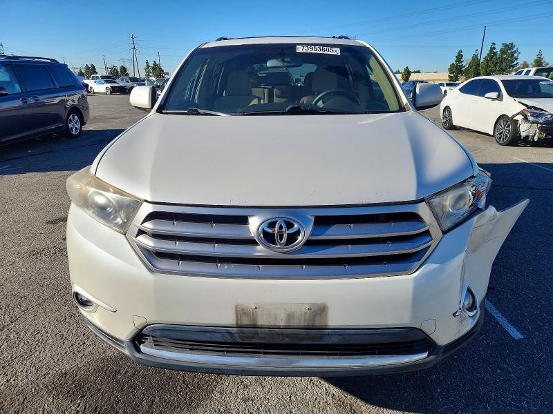Photo 5 from auction – 2012 TOYOTA HIGHLANDER with VIN 5TDZK3EH1CS053101