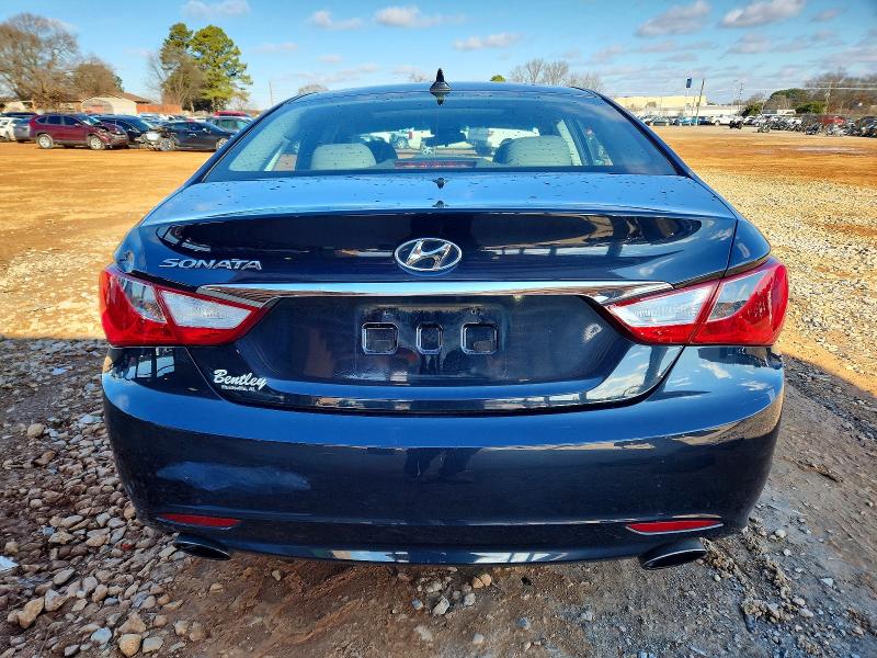 Photo 6 from auction – 2011 HYUNDAI SONATA SE with VIN 5NPEC4AC1BH144613