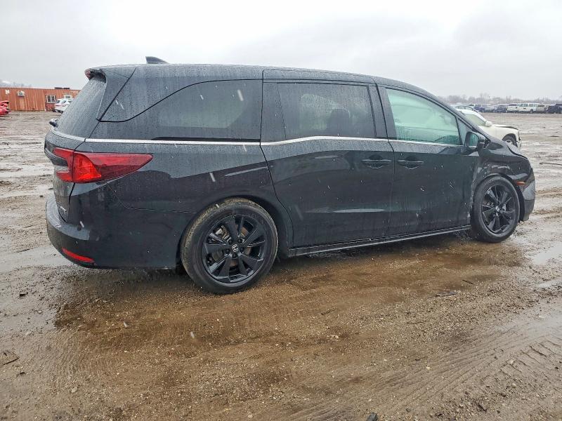 Photo 3 from auction – 2024 HONDA ODYSSEY with VIN 5FNRL6H78RB059704