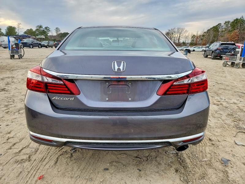 Photo 6 from auction – 2017 HONDA ACCORD LX with VIN 1HGCR2F37HA298974