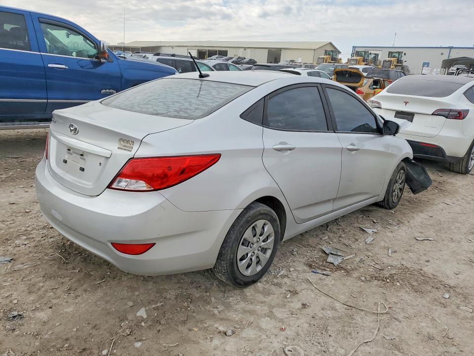 Photo 3 from auction – 2017 HYUNDAI ACCENT SE with VIN KMHCT4AEXHU345249
