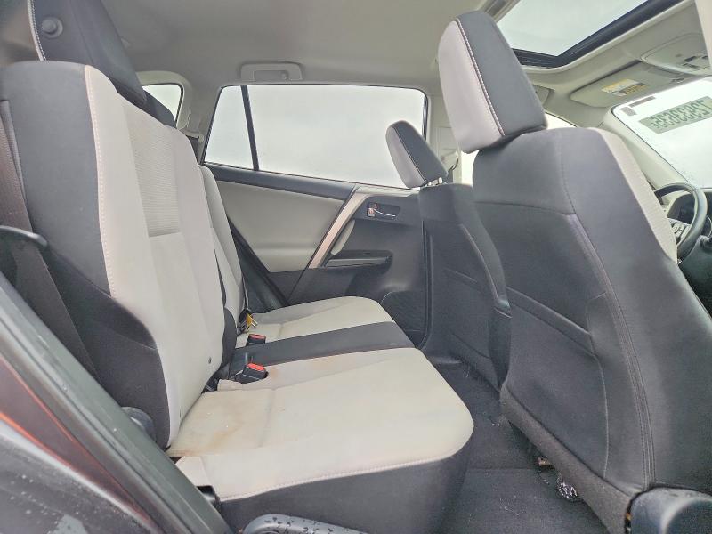 Photo 11 from auction – 2017 TOYOTA RAV4 with VIN JTMWFREV3HJ139773