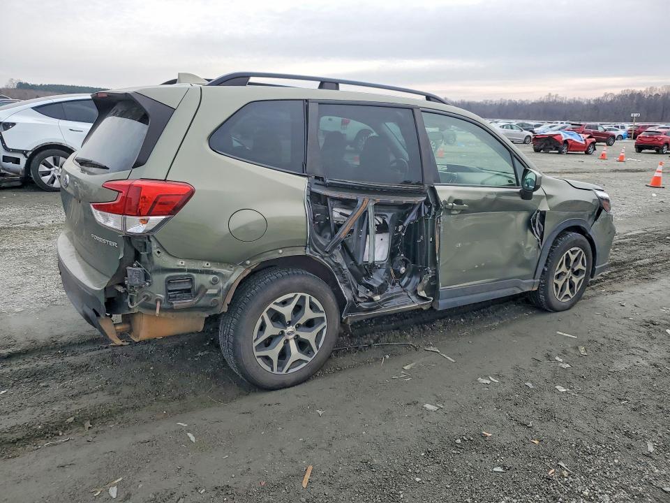 Photo 3 from auction – 2021 SUBARU FORESTER P with VIN JF2SKAJC8MH461201