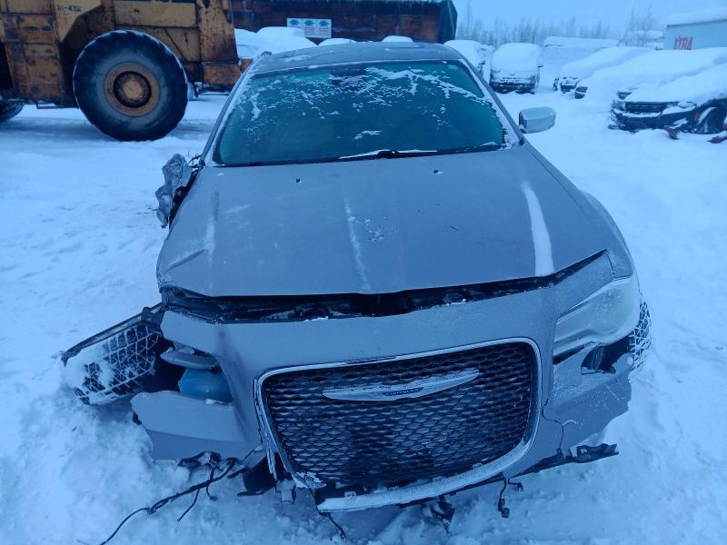 Photo 5 from auction – 2018 CHRYSLER 300 LIMITE with VIN 2C3CCAKG9JH268860