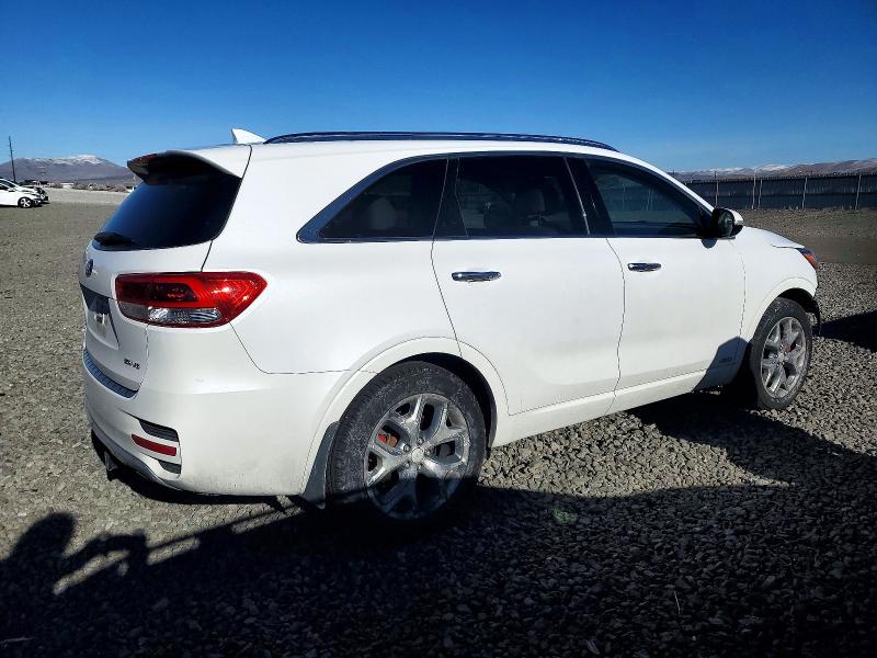 Photo 3 from auction – 2018 KIA SORENTO with VIN 5XYPKDA59JG419454