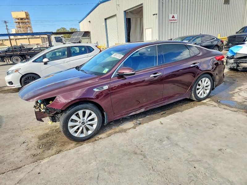 KIA OPTIMA 2018 with VIN 5XXGU4L32JG224886 - Photo from auction