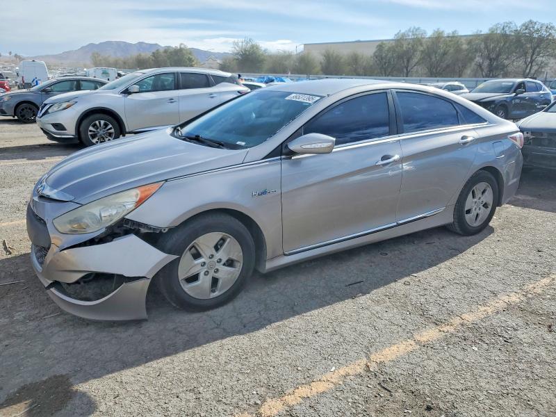 HYUNDAI SONATA HYB 2012 с VIN KMHEC4A42CA042248 - Снимка от търг