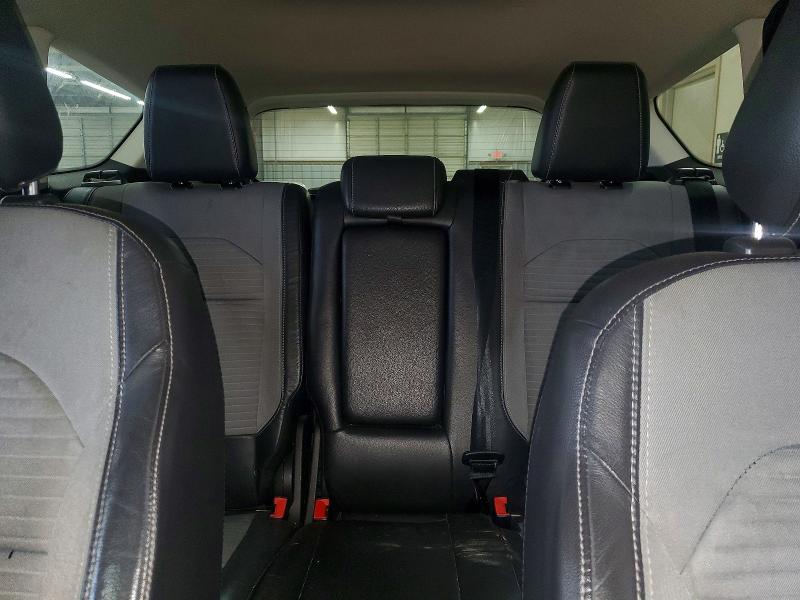 Photo 10 from auction – 2018 FORD ESCAPE SE with VIN 1FMCU9GD8JUA18105