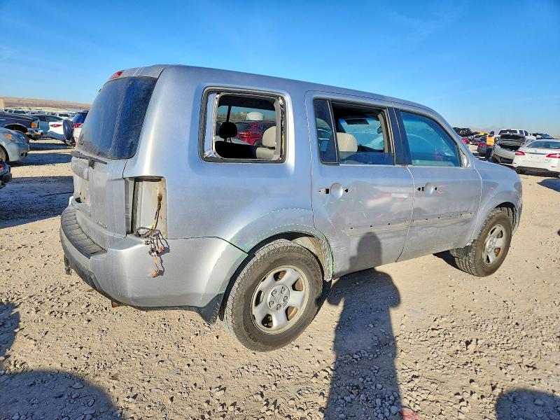 Photo 3 from auction – 2011 HONDA PILOT LX with VIN 5FNYF4H29BB023862
